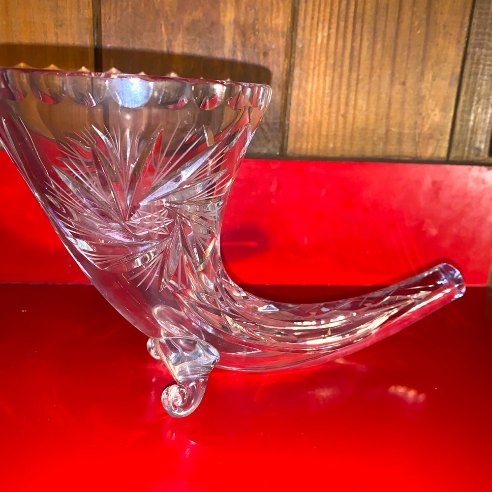 BOHEMIAN CZECH KUSAK IMPORT CRYSTAL PINWHEEL CORNUCOPIA Horn